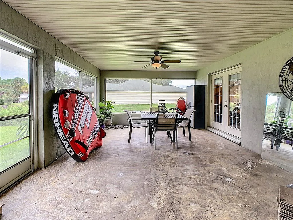 6 SE Tomoka Place